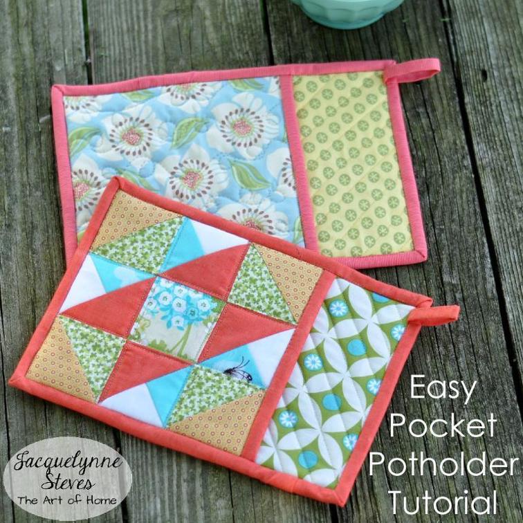 Quilted potholder. Free sewing pattern and tutorial. can be made with the pieced front or just a regular square of fabric.