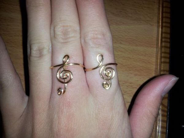 Treble Clef  Wire Ring by Karen Lei