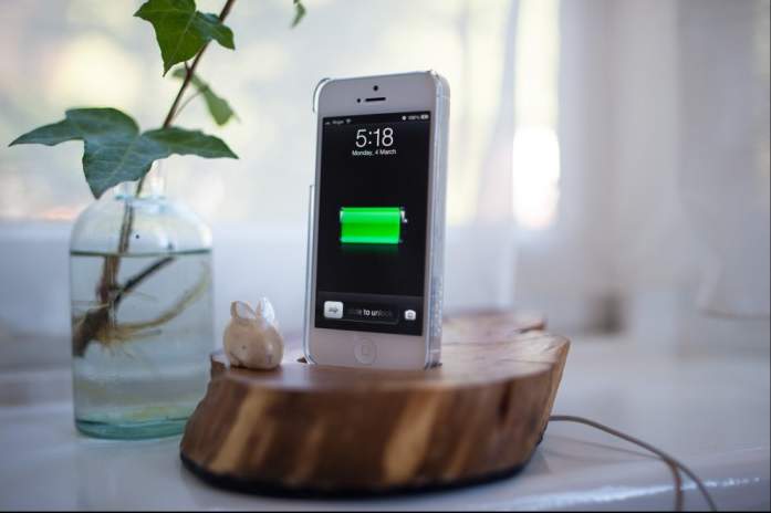 DIY Wooden Charging Dock - Phone Charging Station