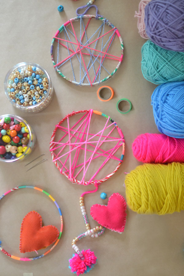 DIY Dreamcatcher For Kids - Kids Crafts