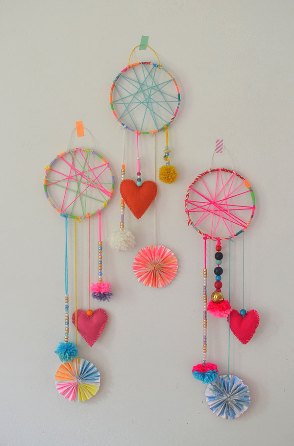 DIY Dreamcatcher For Kids - Kids Crafts