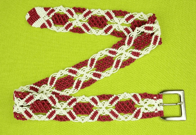  Motif de ceinture en macramé par Macrame School