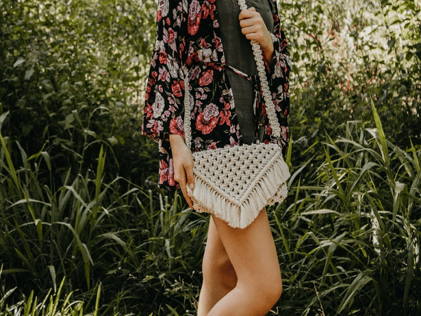 Macrame Clutch Purse Pattern by Micronesian Macrame