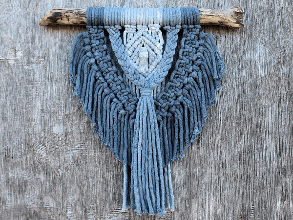 Ombre Macrame Wall Hanging Pattern by Honalee Studio