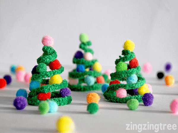 Pipe Cleaner Christmas Trees by Blue Bear Wood