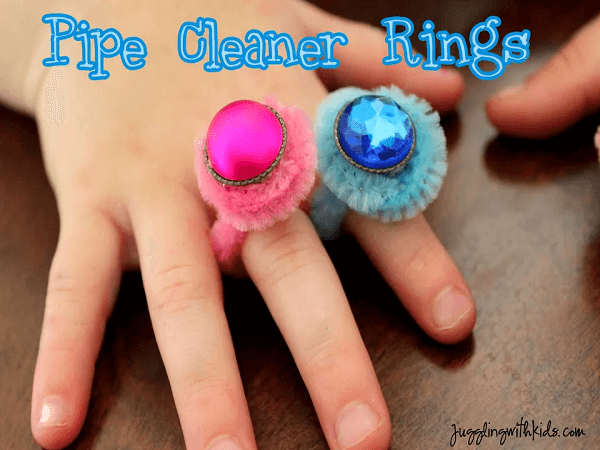 Pipe Cleaner Rings by Juggling With Kids