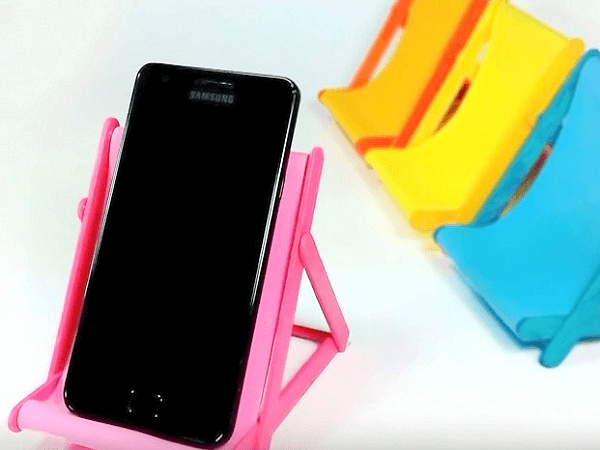 Popsicle Stick Phone Holder by Make It Love It