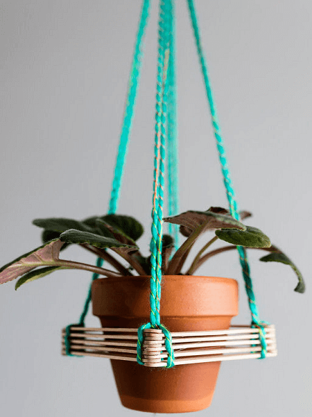 Popsicle Stick Plant Hanger by Momaha