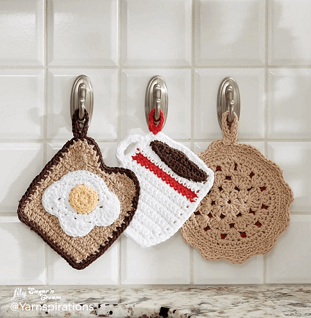 Knitting vs Crochet: Similarities and Differences 6 Crochet Decor From Crochet News