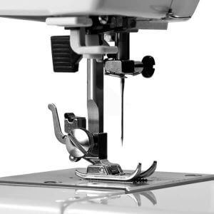 How to Use a Heavy Duty Sewing Machine