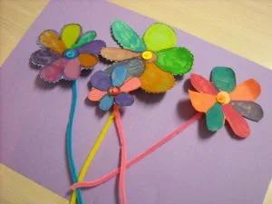 CRAFTY KITCHEN PIPE CLEANER FLOWERS BY MOMMY'S KITCHEN