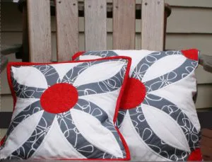 12 Wedding Ring Quilt Patterns 7 Double Wedding Ring Quilt Pillow by Quiltsmart