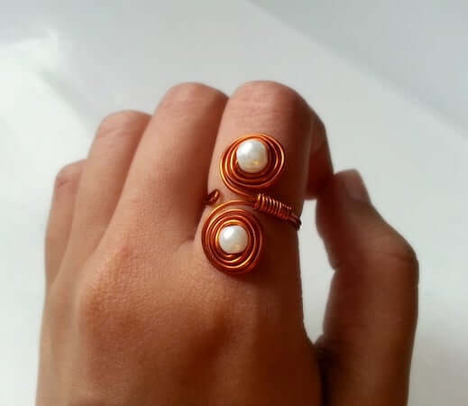 DIY Beaded Swirly Ring by Instructables