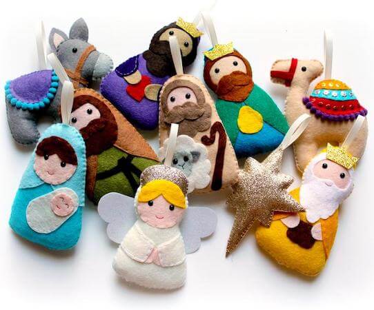 Felt Nativity Garland by Polly Chrome Crafts