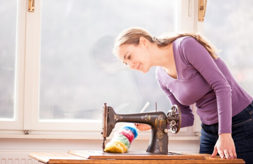 how to clean sewing machine