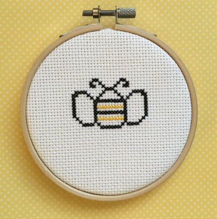 Bee Cross Stitch Pattern by 99CENTSTITCH