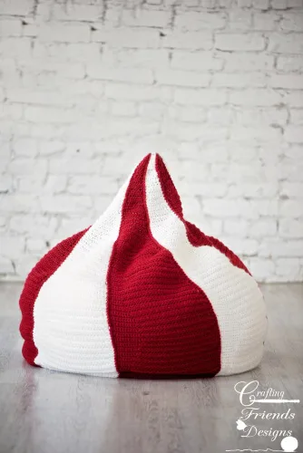 Crochet Peppermint Kiss Bean bag Pattern by CraftingFriendsDesign