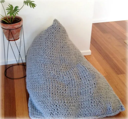 Knitted Bean bag Pattern by NoandEl