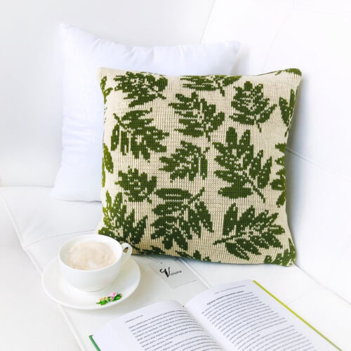 Oak Leaves Knit Pillowcase Pattern by Veriona