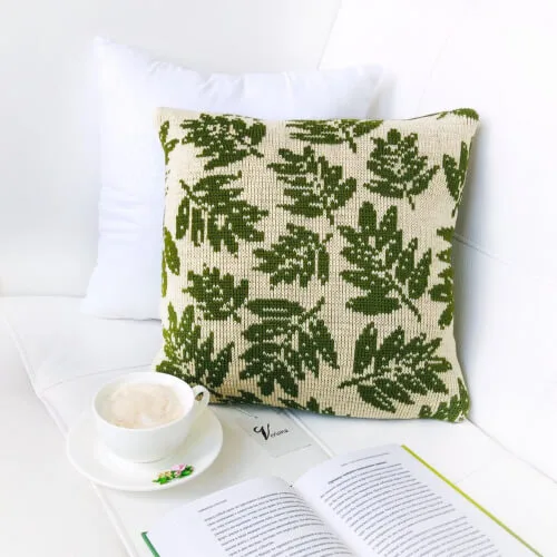 Oak Leaves Knit Pillowcase Pattern by Veriona