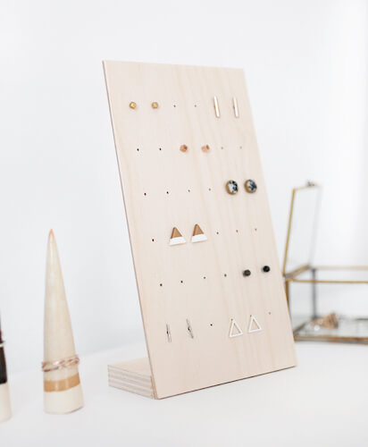 DIY Earring Stand by The Merry Thought