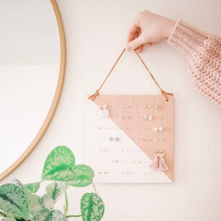 DIY Modern And Minimalist Hanging Earring Holder by Mikyla Creates