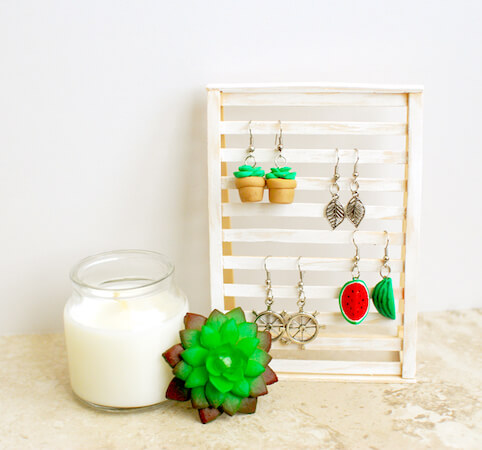 Easy DIY Earring Holder by Paper & Landscapes