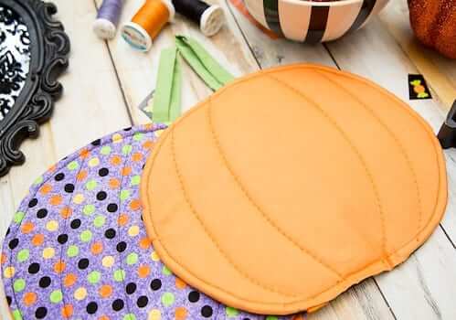 DIY Halloween Pumpkin Pot Holder Pattern by Coral & Co