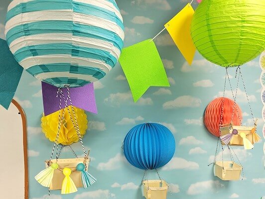 DIY Hot Air Balloon Bulletin Board by Fun 365