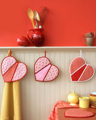 Heart Shaped Potholders Pattern by Purl Soho