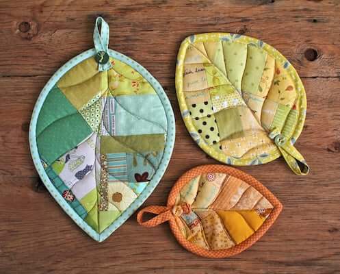 Leaf Potholder Pattern by Patchwork Pottery