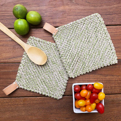 Perfect Pot Holder Knitting Pattern by Elise Made