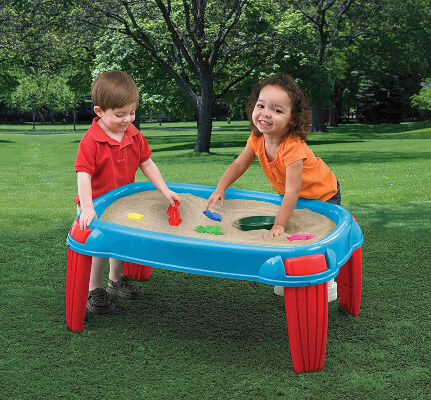 American Plastic Toys Kids’ Outdoor Sand Table