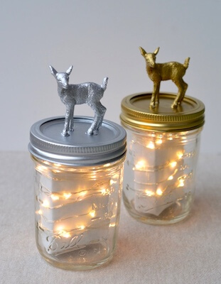  15. DIY Holiday Fairy Light Jars y Andrea's Notebook
