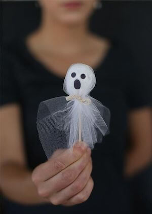 DIY Lollipop Ghost by DIY With Madi
