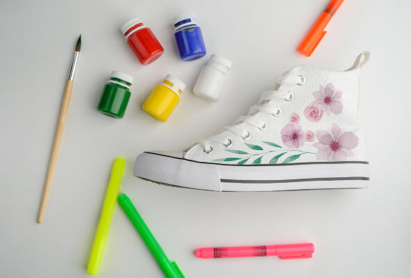 Flower design shoe painting