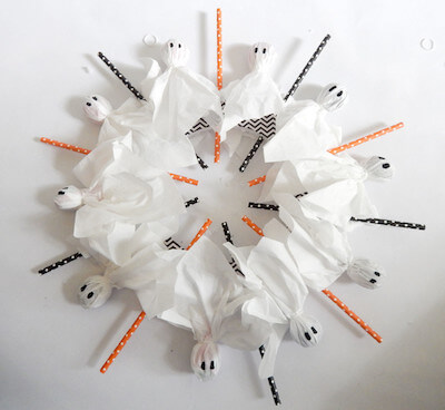 Halloween Lollipop Ghost Wreath by Fort Worth Moms