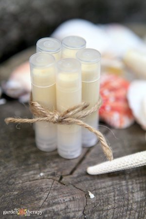 Sunscreen Lip Balm Recipe by Garden Therapy