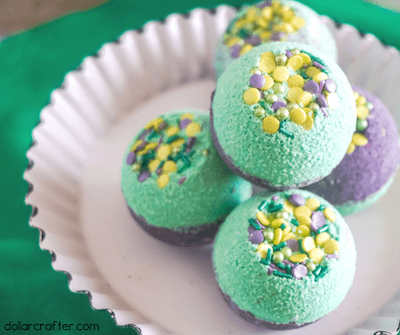 DIY Hulk Bath Bombs by Dollar Crafter