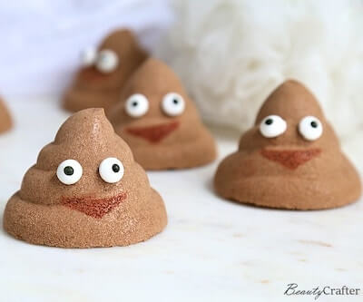 Poop Emoji Bath Bombs by Beauty Crafter