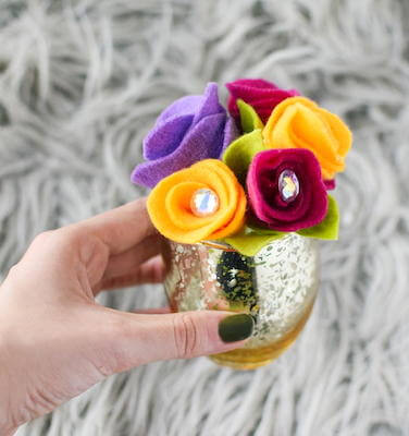 Rosebud Felt Flower Bouquet by Fave Crafts