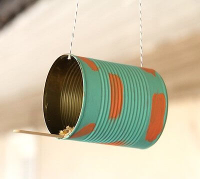 Tin Can Bird Feeder by Momtastic