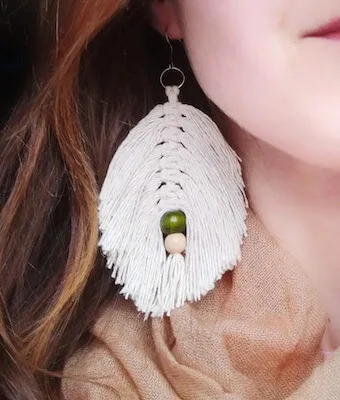 16 Macrame Earrings 3 eaf Macrame Earrings DIY Pattern by Craftsy Hacks