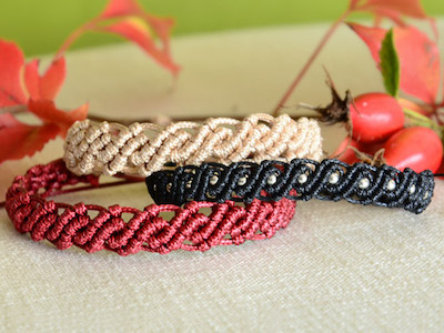 DIY Wavy Macrame Bracelets by Macrame School