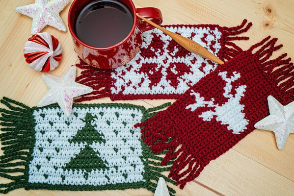 Holiday Crochet Mug Rug Tag Coaster Pattern by BrianaKdesigns