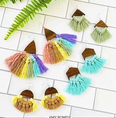 16 Macrame Earrings 5 DIY Easy Macrame Earrings by Amy Romeu