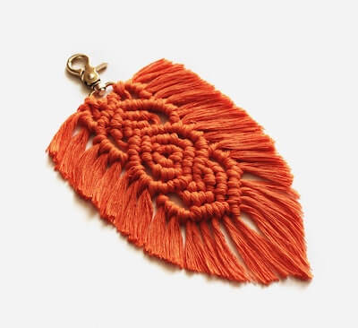 Macrame Leaf Keychain Pattern by Macrame Is Love