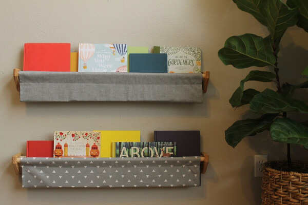 Book Sling - Grey and White Wall Organizer from bluehousejoys