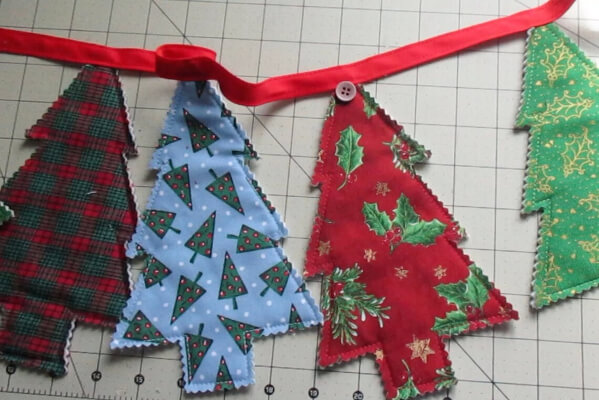 Christmas Advent Calendar Bunting Sewing Pattern by DebsDaysDesigns
