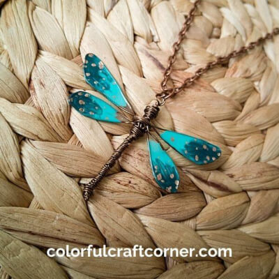 How to Make a Dragonfly Out of Wire by Colorful Craft Corner